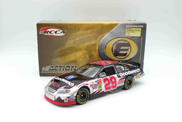 ** Damaged Read Description** Kevin Harvick Autographed 2003 #29 GM Goodwrench/Victory Burn-out 1:24 RCCA Elite Diecast ** Damaged Read Description** Kevin Harvick Autographed 2003 #29 GM Goodwrench/Victory Burn-out 1:24 RCCA Elite Diecast  
